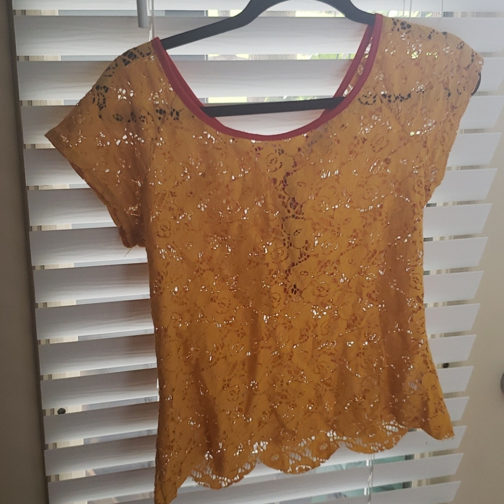 Love, Fire cute lace yellow top